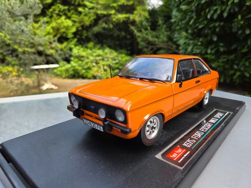 Modellino auto sportivo - , 1:18
