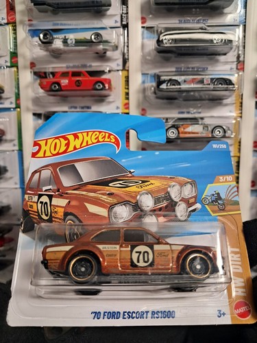 Hot wheels ford - hot,